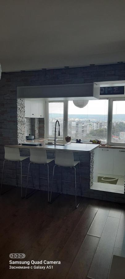 Синьо Лято Varna Exteriör bild
